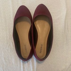 Burgundy wide width flat